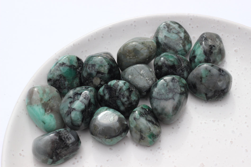 Emerald Tumble Stone